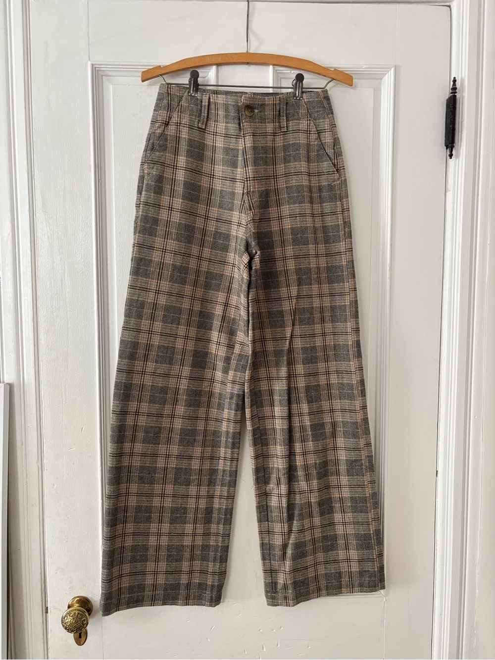 American Eagle Outfitters Plaid Straight-Leg Pants in Brown and Gray